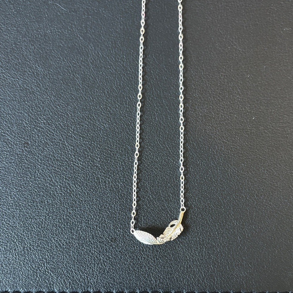 Elegant Silver Feather Necklace